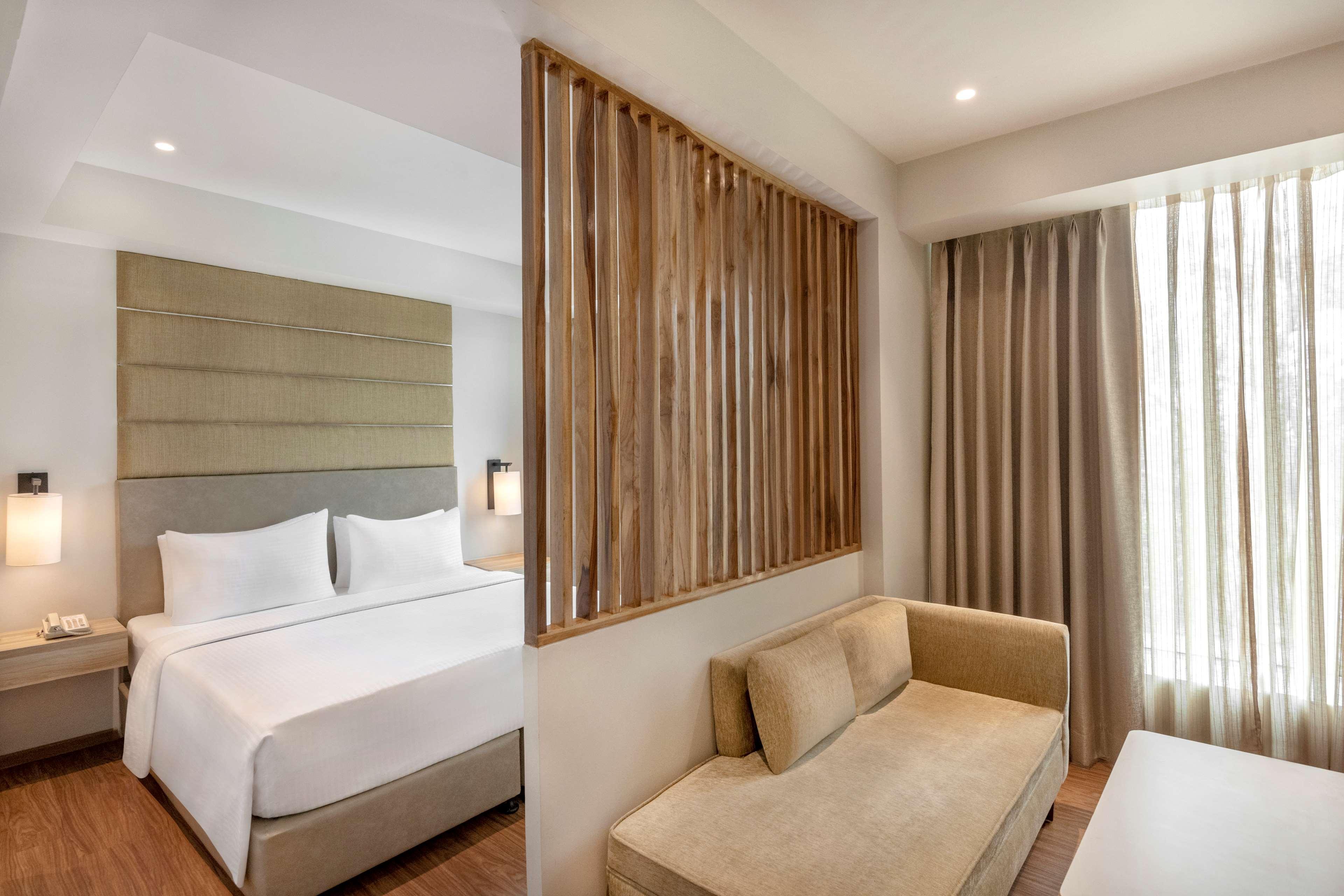 Radisson Hotel Bareilly Airport Eksteriør bilde