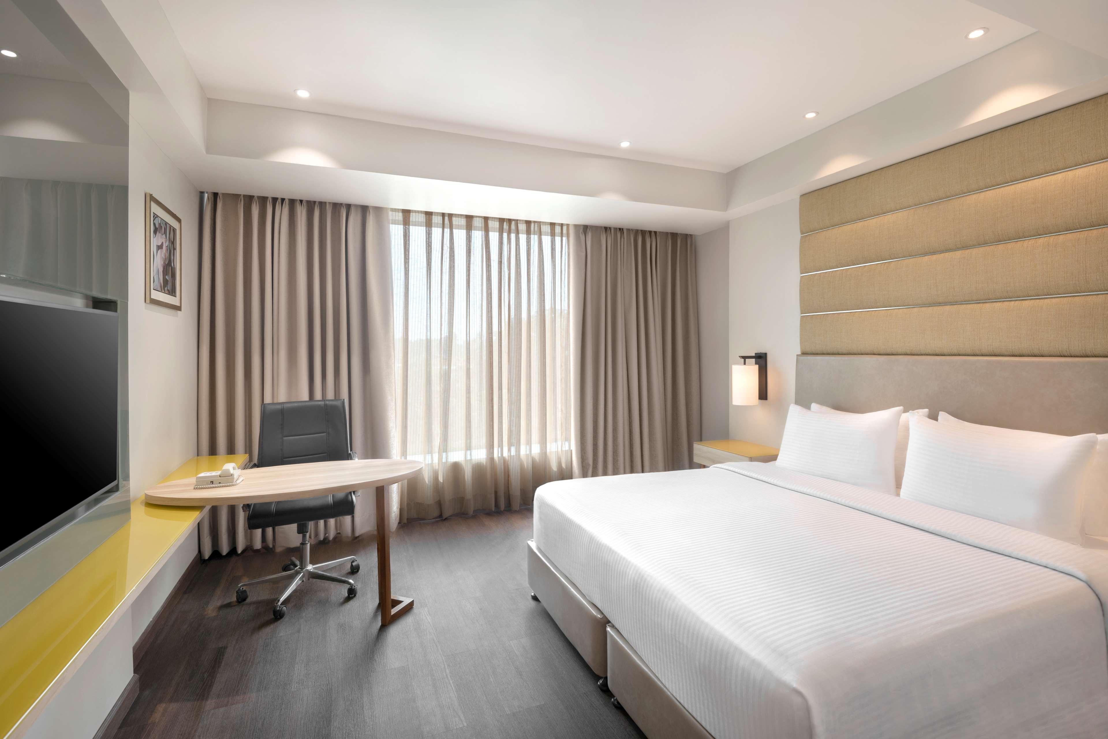 Radisson Hotel Bareilly Airport Eksteriør bilde