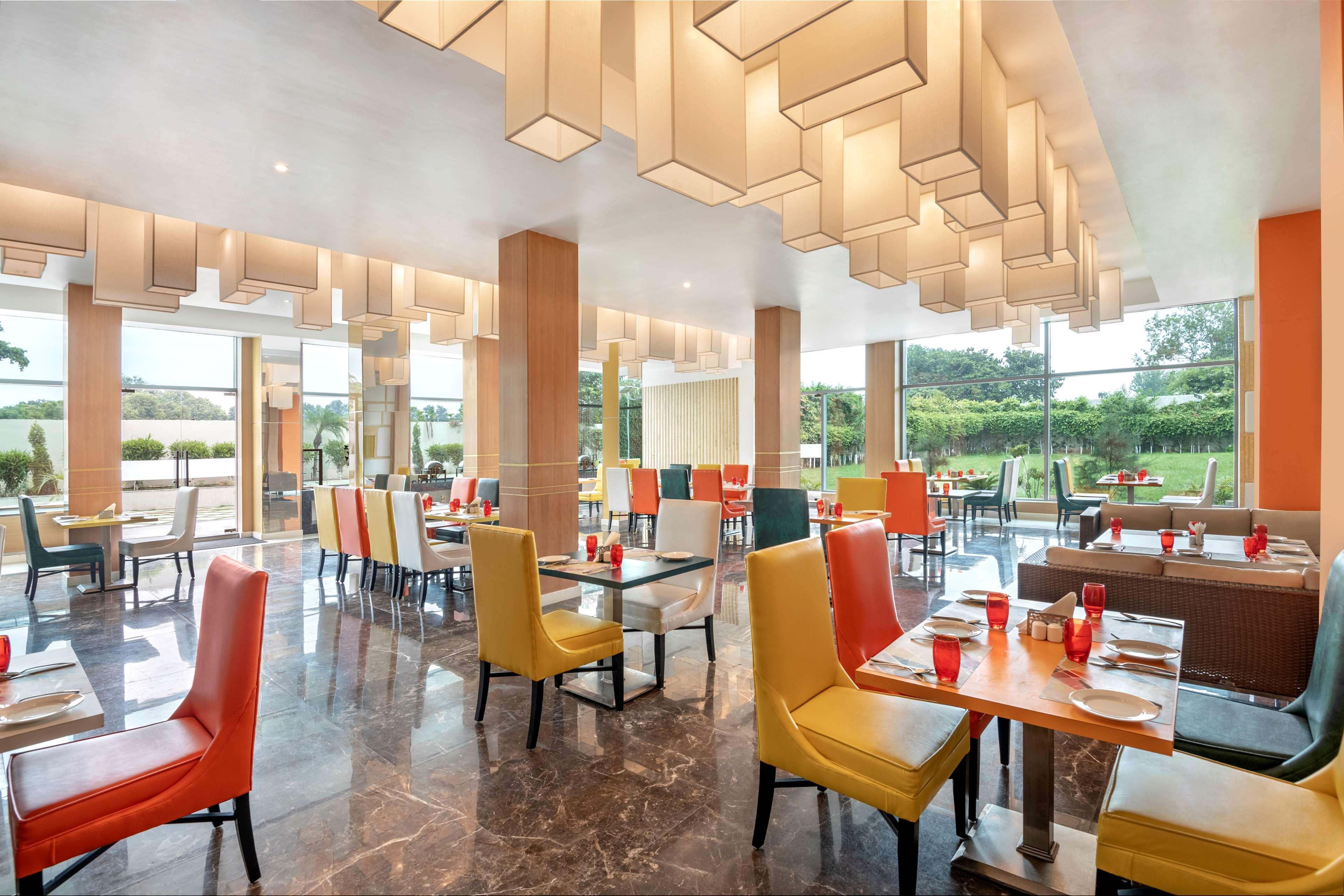 Radisson Hotel Bareilly Airport Eksteriør bilde