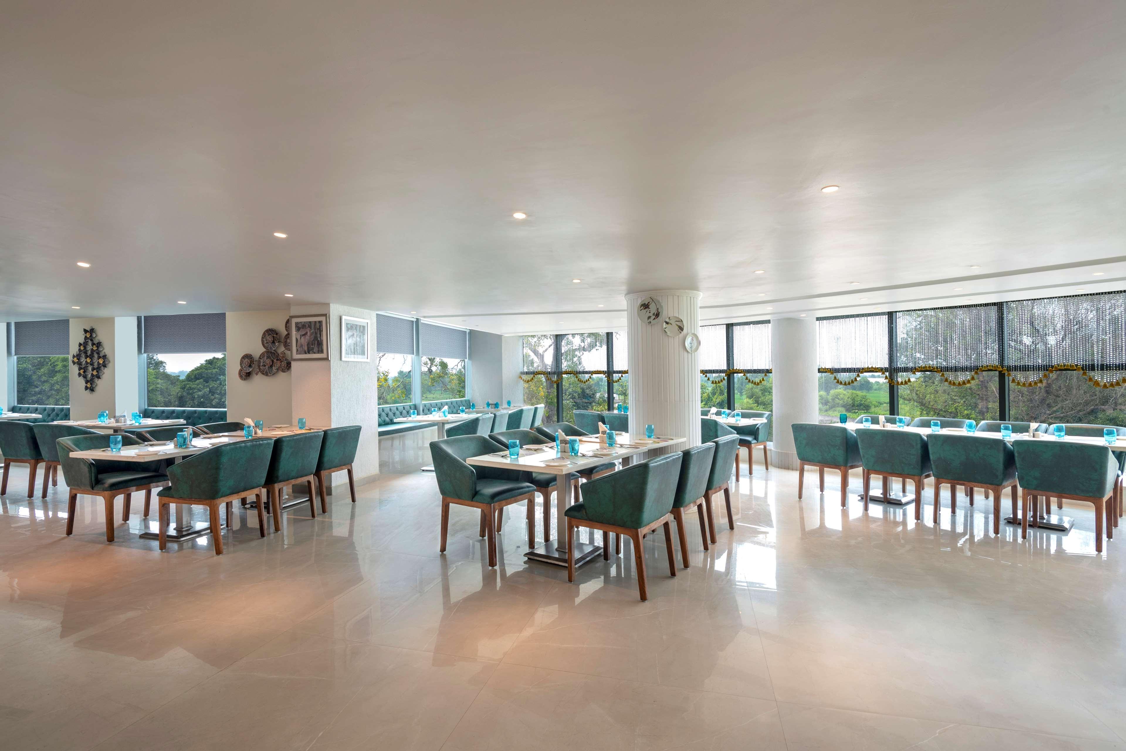Radisson Hotel Bareilly Airport Eksteriør bilde