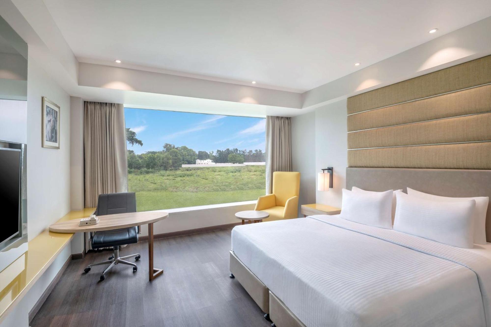 Radisson Hotel Bareilly Airport Eksteriør bilde