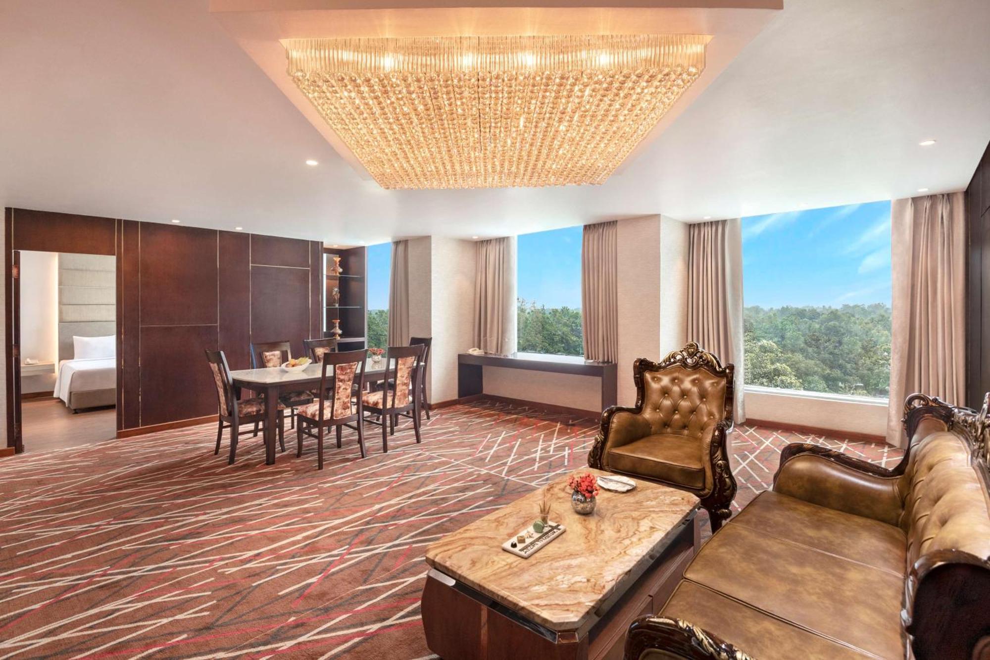 Radisson Hotel Bareilly Airport Eksteriør bilde