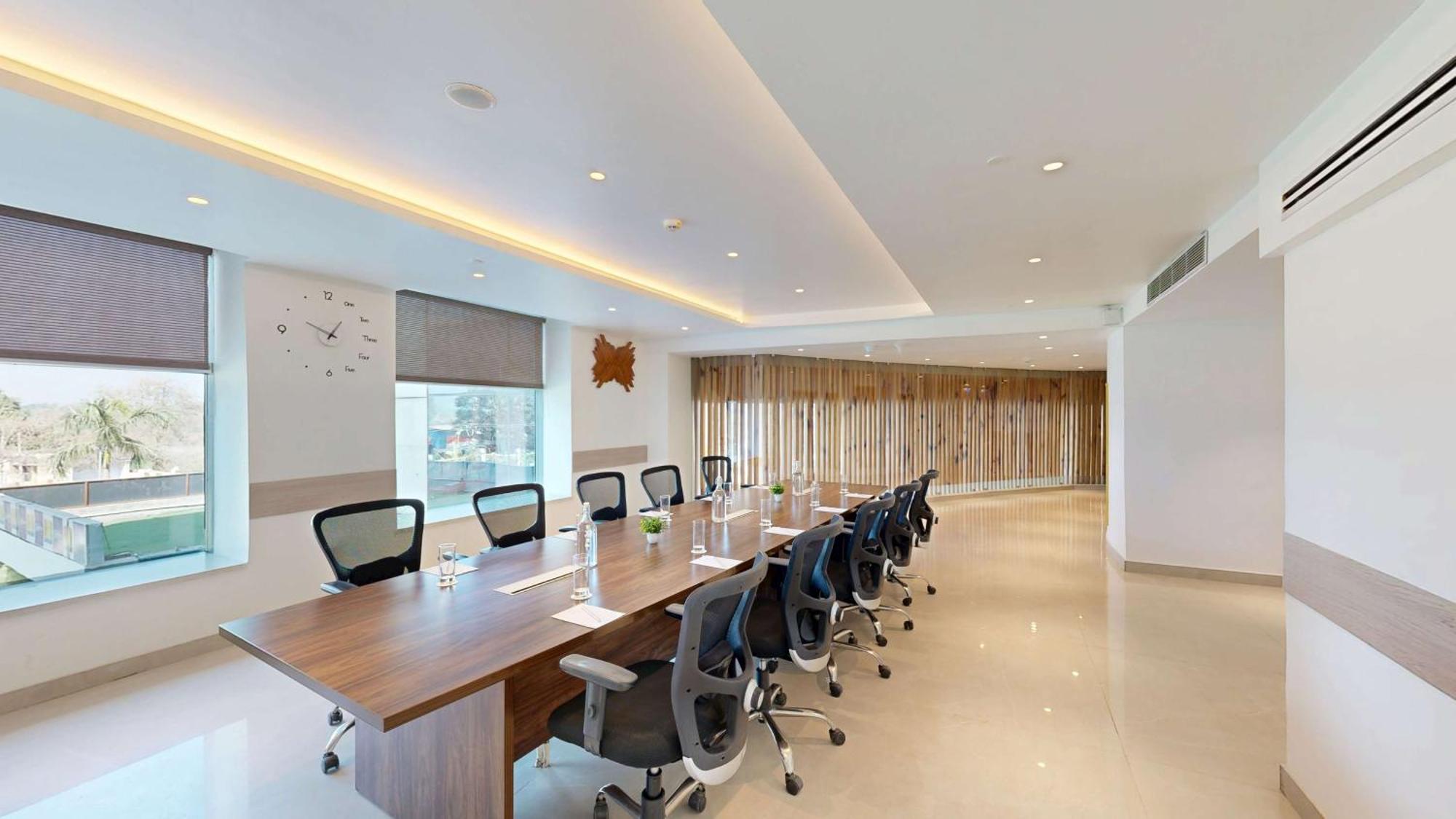 Radisson Hotel Bareilly Airport Eksteriør bilde