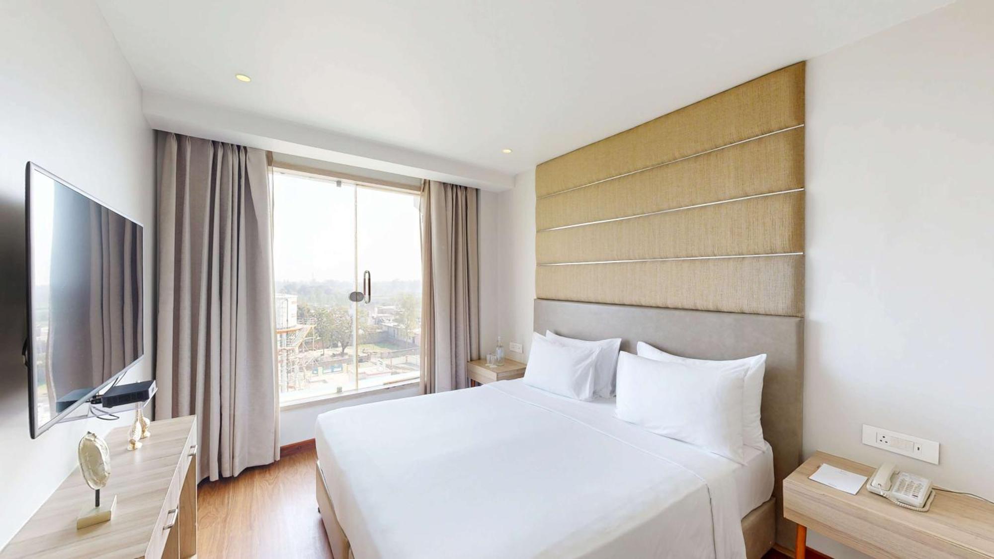 Radisson Hotel Bareilly Airport Eksteriør bilde